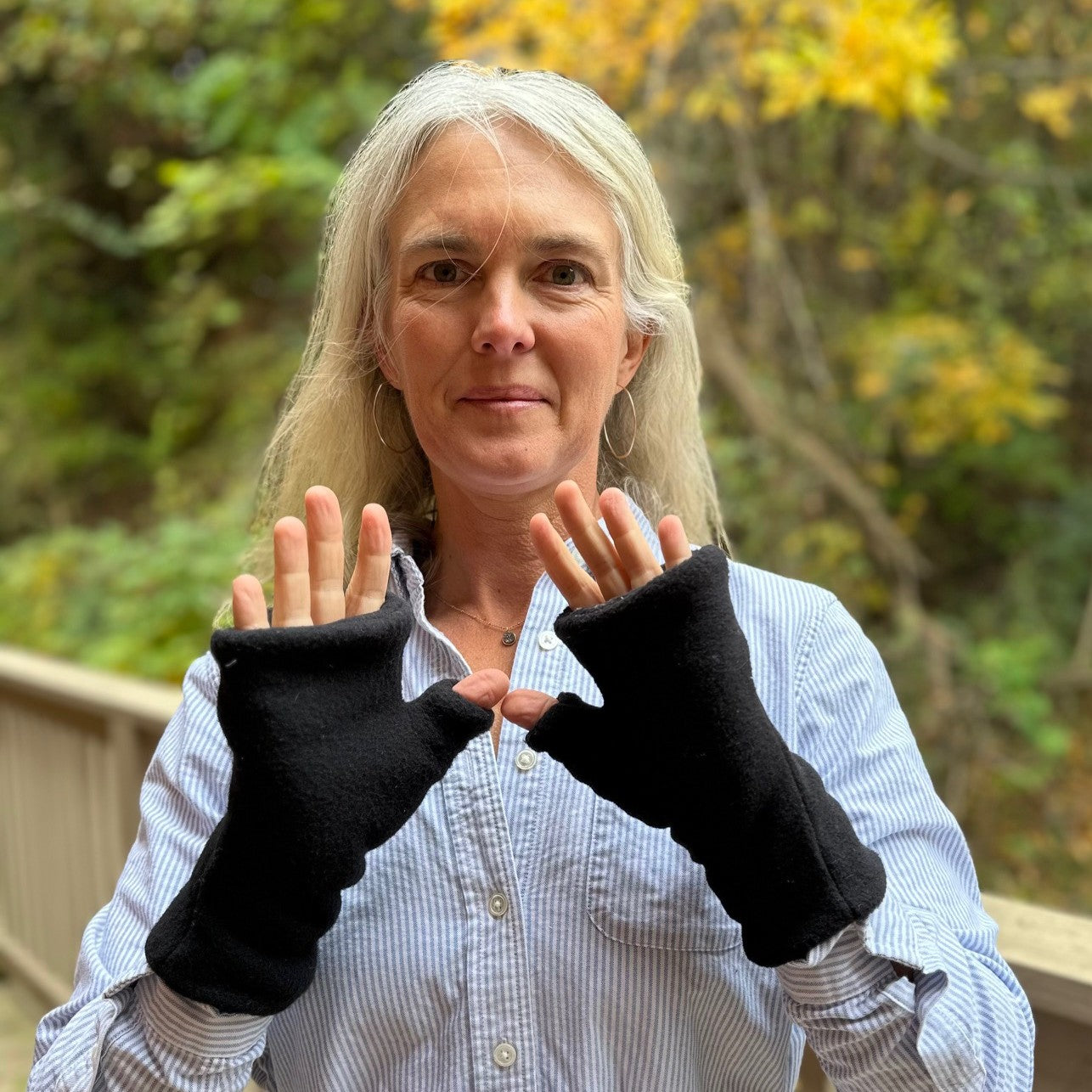 548 – Lined Stretch Mittens or Handwarmers Pattern