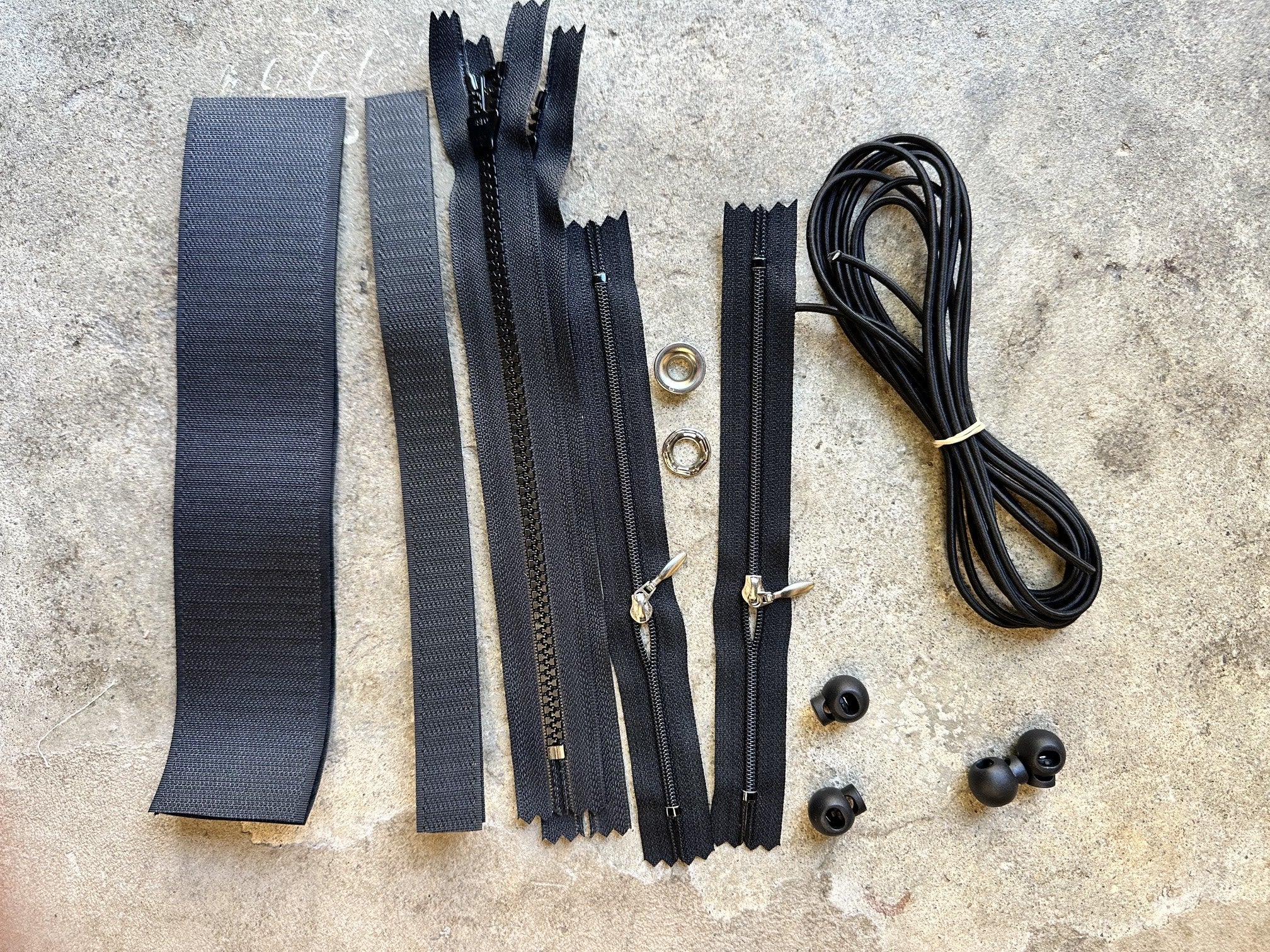 124 Fairbanks Anorak Hardware Kit