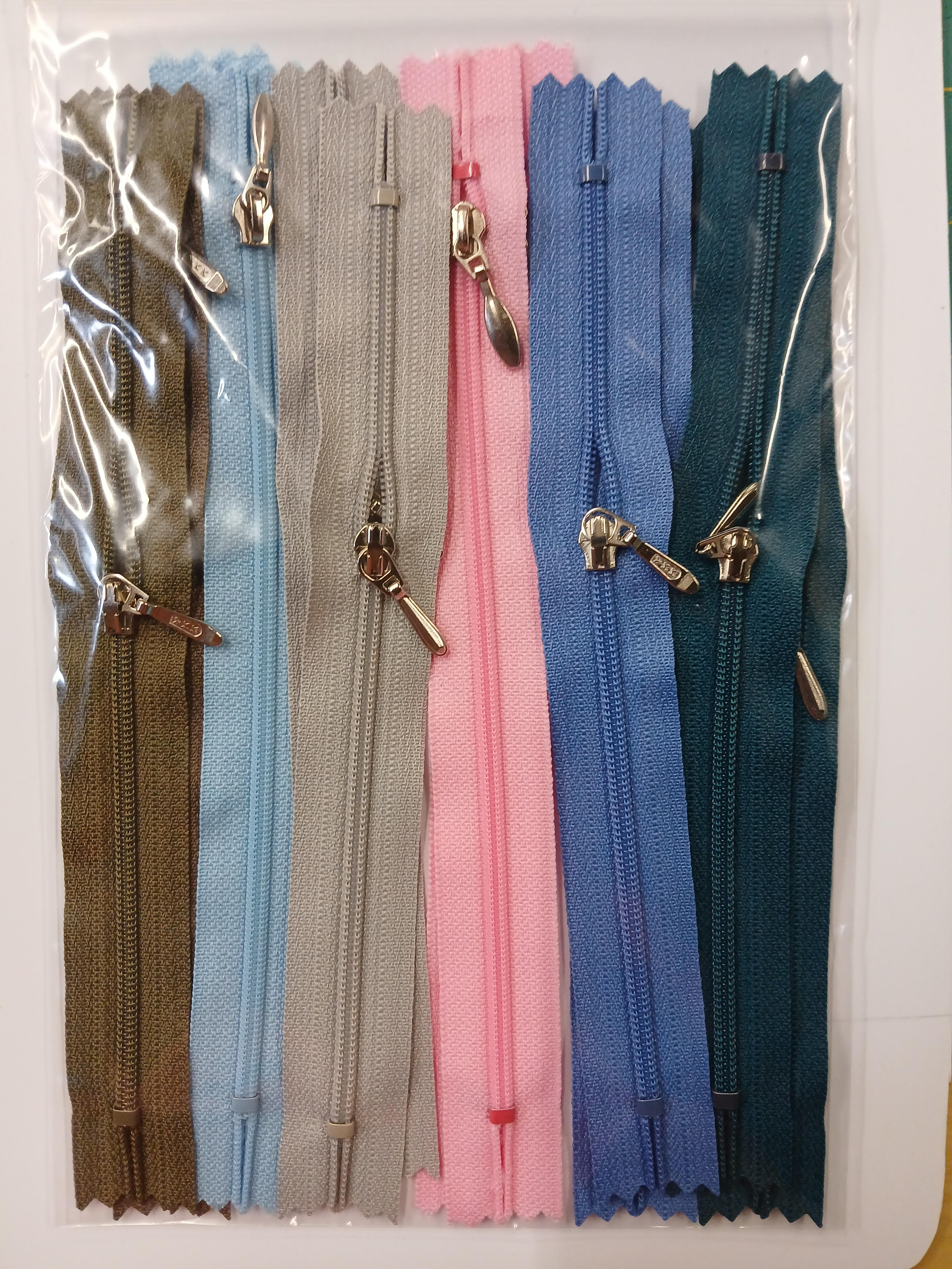 Pocket Zipper Grab Bag - Huge Savings